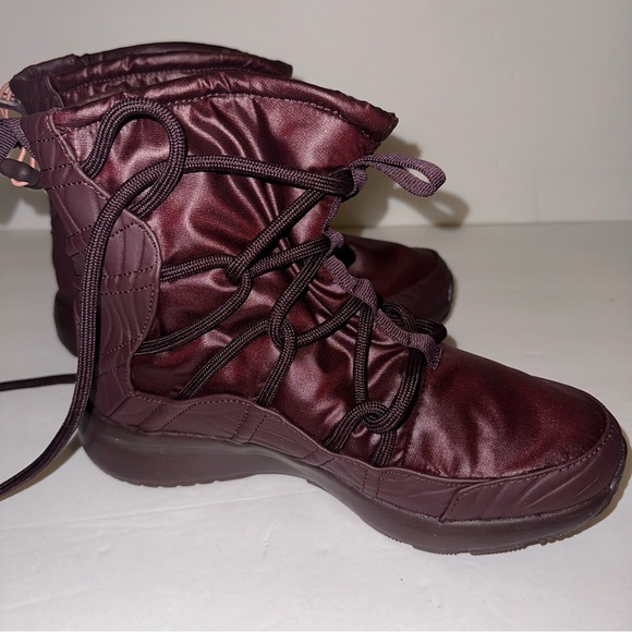 Nike Tanjun High Rise Women's Boots Burgundy New, Unworn, without tag/Box size 6 - Picture 4 of 15